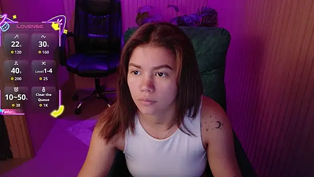 Snapshot of Alessia_Monroe_ chatting on 06.12.26 Alessia Monroe online show from 06.12.26