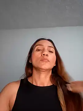 Snapshot of isaa- chatting on 07.17.26 isaa- online show from 07.17.26