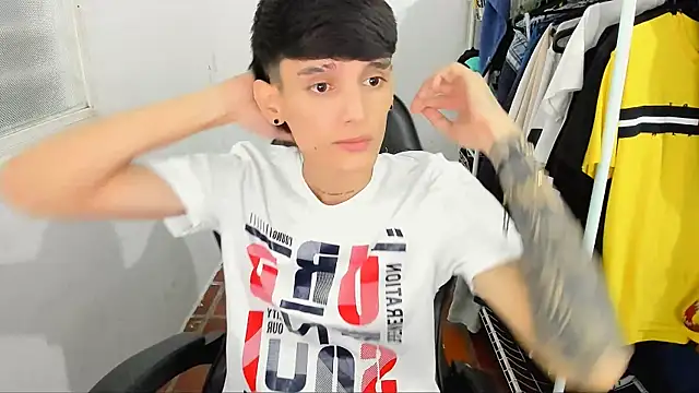 BOY-767 online show from 04.09.26