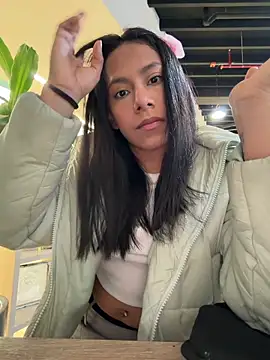 Snapshot of Katerinmm chatting on 03.04.26 Katerinmm online show from 03.04.26