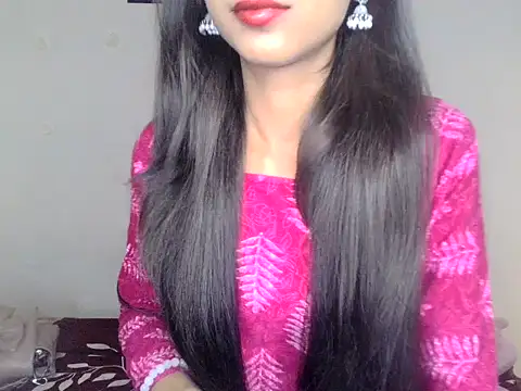 Snapshot of SIKSHA_SINGH chatting on 04.28.26 SIKSHA SINGH online show from 04.28.26
