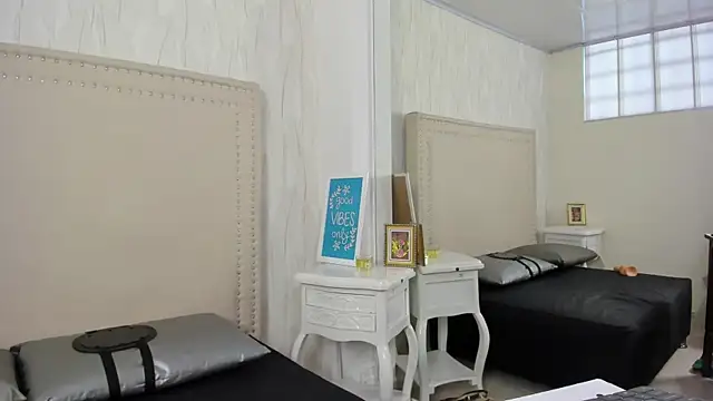 Snapshot of FernandaAvilax chatting on 05.19.26 FernandaAvilax online show from 05.19.26