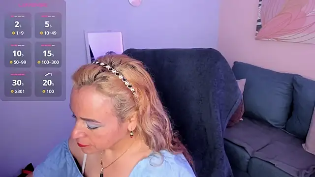 Snapshot of Ivonne_4 chatting on 05.23.26 Ivonne 4 online show from 05.23.26