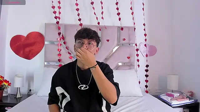 Snapshot of Angel_Lux chatting on 02.26.26 Angel Lux online show from 02.26.26