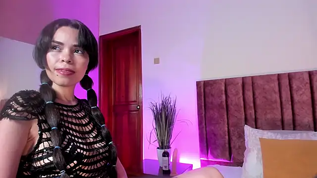 KatrionaNyx online show from 04.13.26