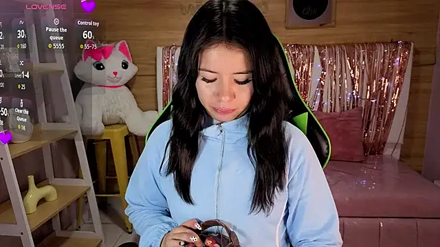 Kylia a online show from 04.12.26