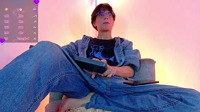 lui x dust online show from 03.28.26