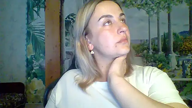 Rinayaii online show from 04.17.26