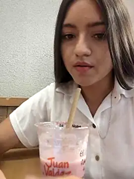 DulceCaroX online show from 03.18.26