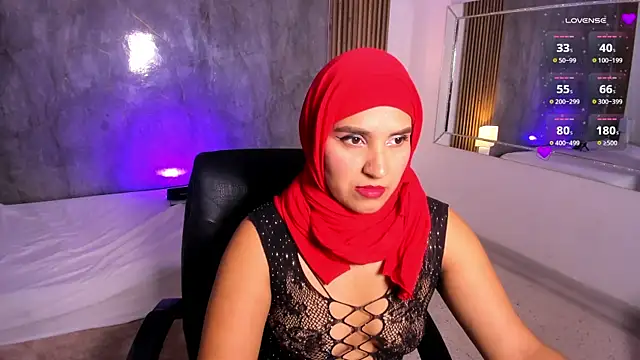 Snapshot of SalmaZahid chatting on 04.11.26 SalmaZahid online show from 04.11.26