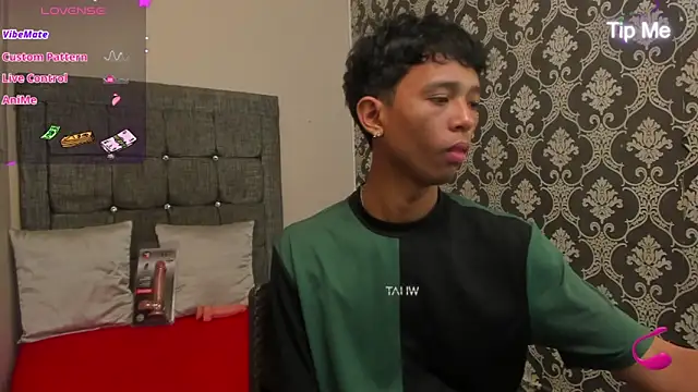 Little Twink19x online show from 05.18.26