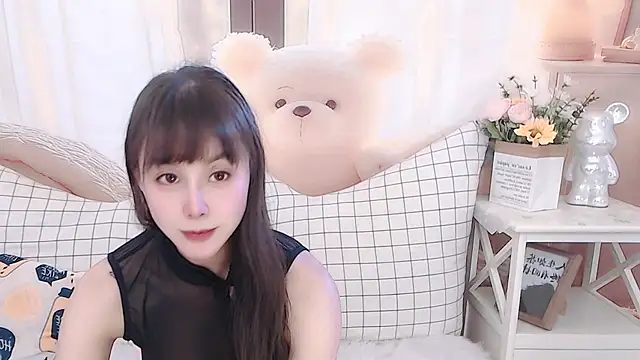 Snapshot of Luckmia333 chatting on 02.27.26 Luckmia333 online show from 02.27.26