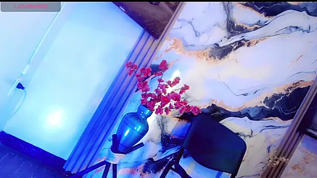 Alondra Wile online show from 04.09.26