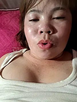 Snapshot of nide_xiaogou_x chatting on 02.23.26 nide xiaogou x online show from 02.23.26