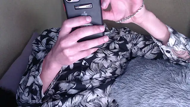 Snapshot of Samuel_Skywalker chatting on 06.03.26 Samuel Skywalker online show from 06.03.26