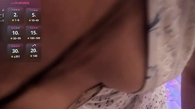 Snapshot of Bianca_Monroe_ chatting on 03.25.26 Bianca Monroe online show from 03.25.26