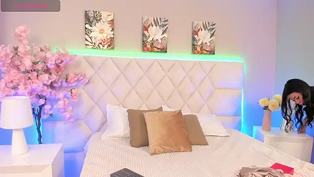 Snapshot of Bianca_Monroe_ chatting on 04.01.26 Bianca Monroe online show from 04.01.26