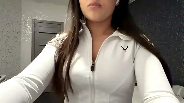 JoycelynUrion online show from 03.12.26