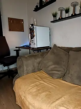 ZaramourXMrX online show from 04.17.26