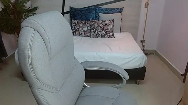 Anne blake online show from 04.07.26