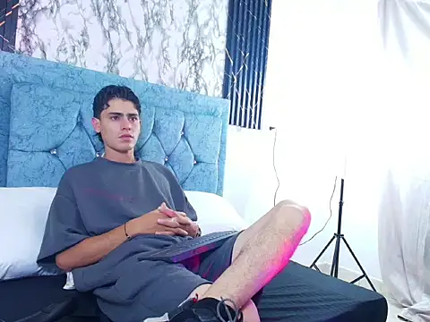 Damnian xx online show from 03.03.26