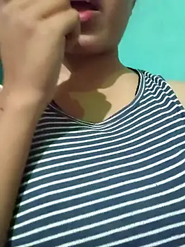 Snapshot of Nivya-Singh chatting on 04.07.26 Nivya-Singh online show from 04.07.26