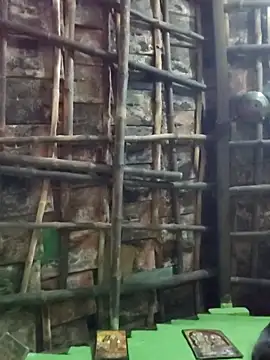 Snapshot of Nivya-Singh chatting on 04.14.26 Nivya-Singh online show from 04.14.26