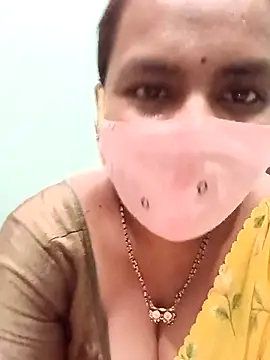 Snapshot of keerthy_telugu chatting on 05.09.26 keerthy telugu online show from 05.09.26