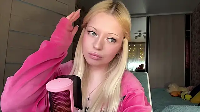 JeneeBIanks online show from 03.06.26