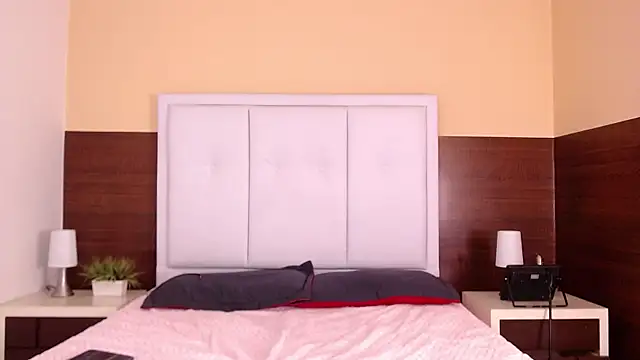 Persefyre online show from 04.03.26