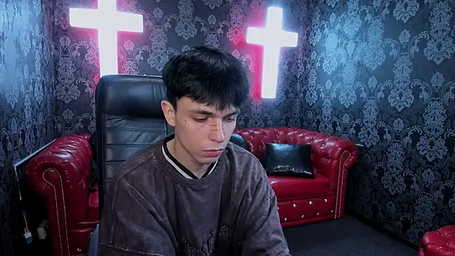 Snapshot of ClarkBev chatting on 02.21.26 ClarkBev online show from 02.21.26