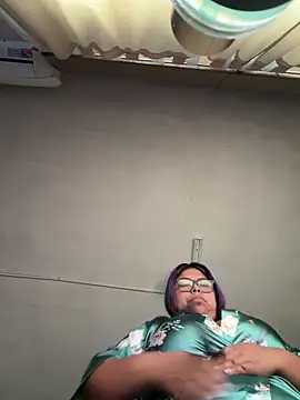 Snapshot of perritarebeldee chatting on 04.05.26 perritarebeldee online show from 04.05.26