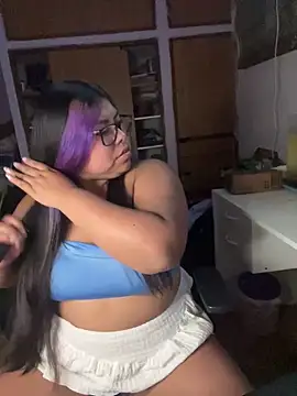 Snapshot of perritarebeldee chatting on 04.13.26 perritarebeldee online show from 04.13.26