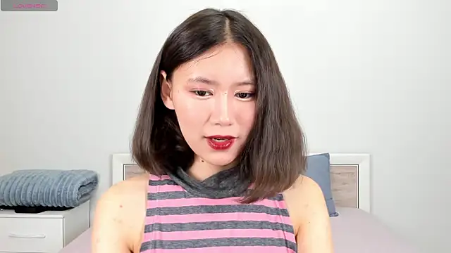 Snapshot of Kiraeko chatting on 05.07.26 Kiraeko online show from 05.07.26