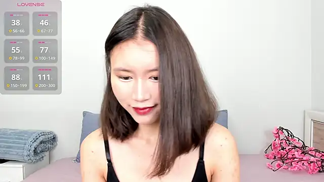 Kiraeko online show from 06.26.26