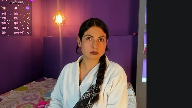 zoe henderson online show from 04.11.26