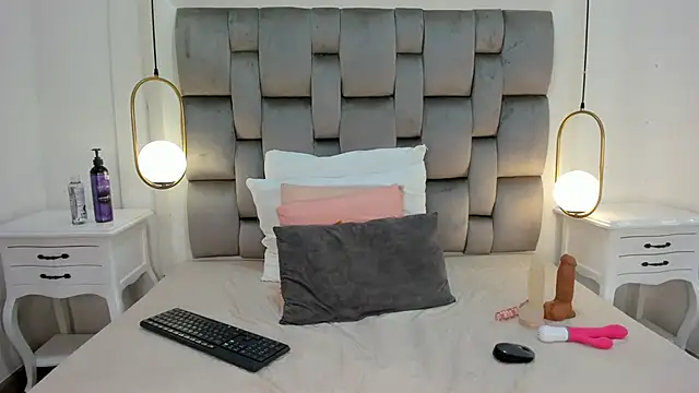 DrinkLau18 online show from 02.26.26