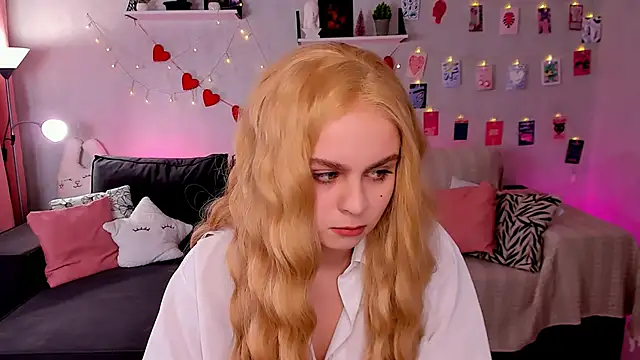 VivienAllen online show from 02.22.26