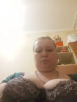 KiraStanton online show from 05.20.26