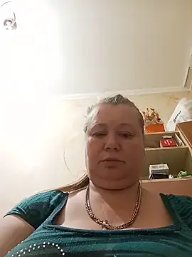 Snapshot of KiraStanton chatting on 06.16.26 KiraStanton online show from 06.16.26