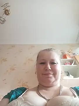Snapshot of KiraStanton chatting on 07.17.26 KiraStanton online show from 07.17.26