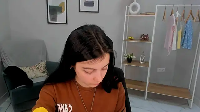 Lilian Merf online show from 03.24.26