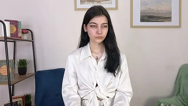 Snapshot of Lilian_Merf chatting on 04.03.26 Lilian Merf online show from 04.03.26