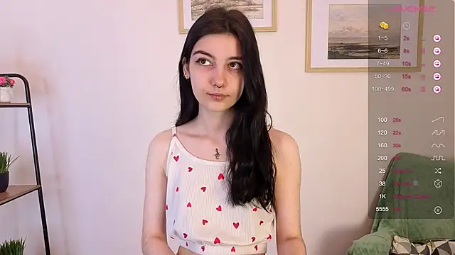 Snapshot of Lilian_Merf chatting on 04.25.26 Lilian Merf online show from 04.25.26