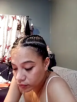 Snapshot of CherryLab chatting on 02.20.26 CherryLab online show from 02.20.26