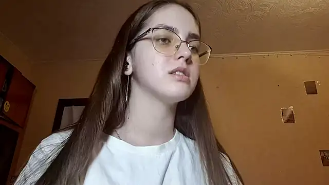 Snapshot of Katelemon chatting on 03.19.26 Katelemon online show from 03.19.26