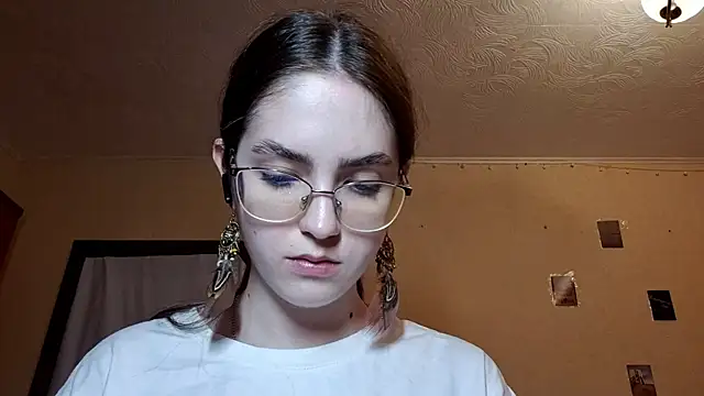 Snapshot of Katelemon chatting on 03.29.26 Katelemon online show from 03.29.26