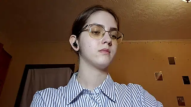 Snapshot of Katelemon chatting on 04.06.26 Katelemon online show from 04.06.26