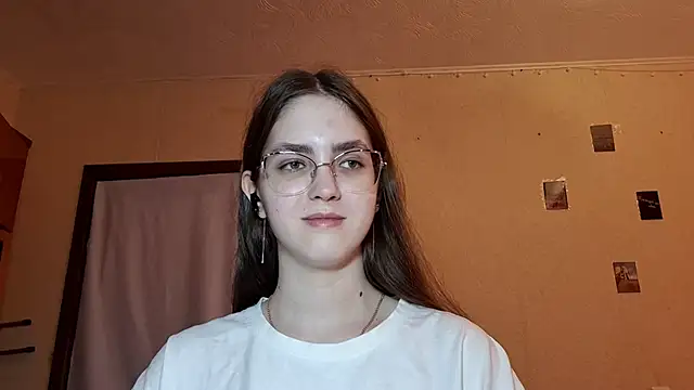 Snapshot of Katelemon chatting on 04.16.26 Katelemon online show from 04.16.26