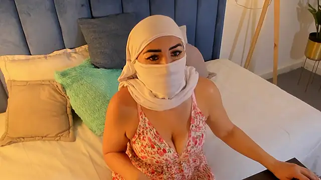 Snapshot of _jamiila chatting on 03.18.26 jamiila online show from 03.18.26